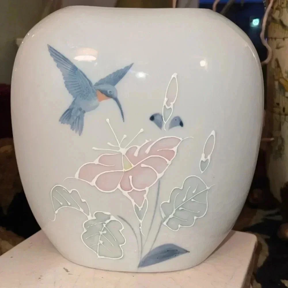 OTAGIRI Hand Painted Humm Floral Embossed Vase Vintage EXCELLENT Condition